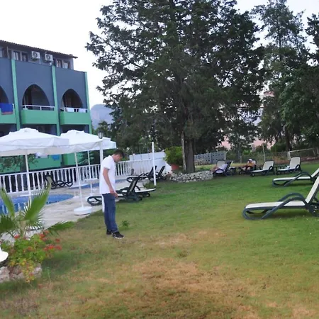 Anita Sunpark Beach Otel 4*